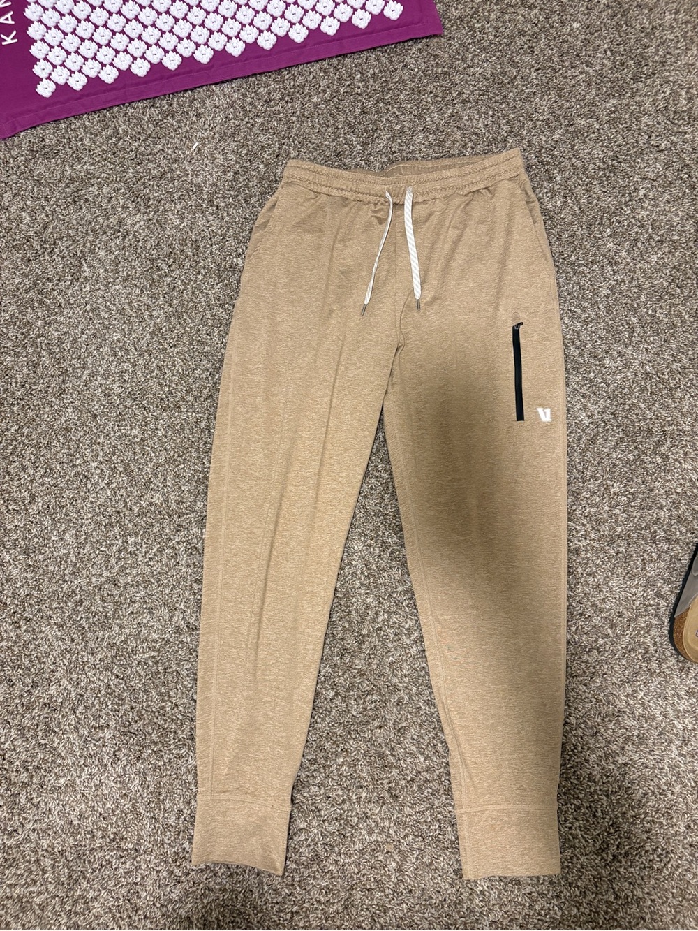 Vuori Men's Tan Jogger Sweatpants with Drawstring